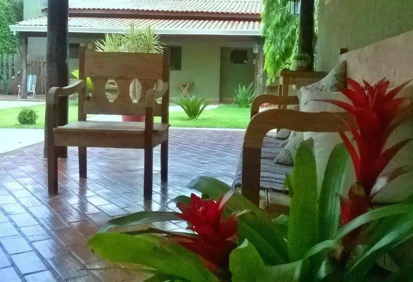 ペンション Pousada Diamante