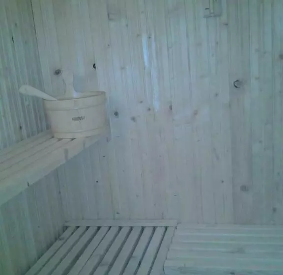 ペンション Tonus Guest House