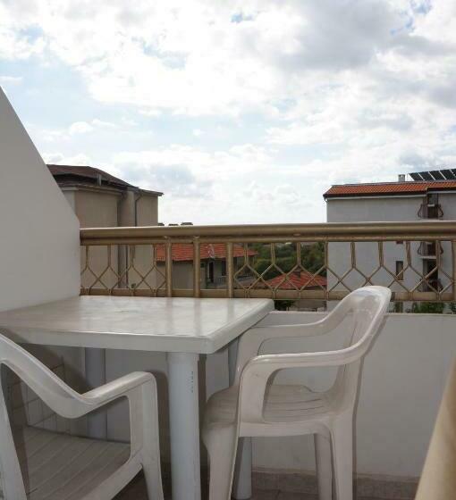 پانسیون Tonus Guest House