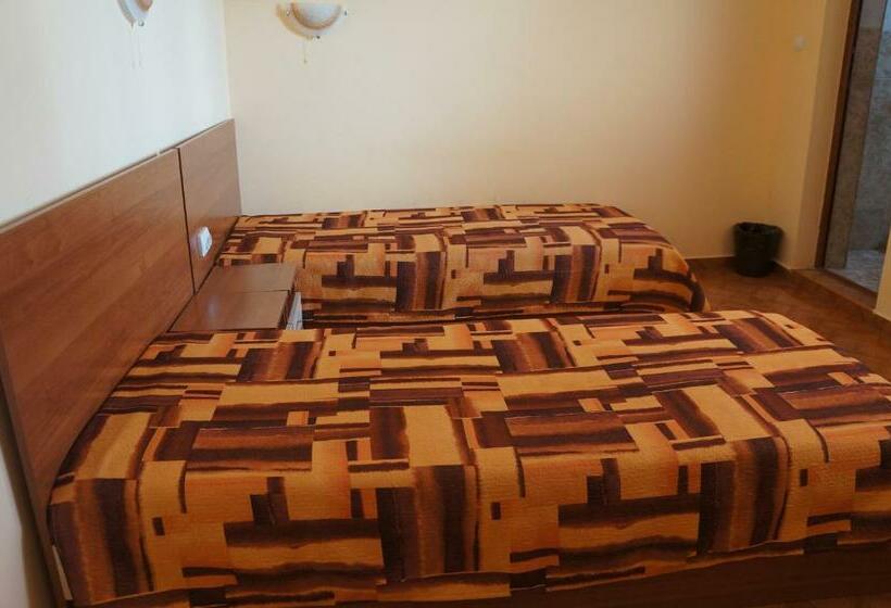 پانسیون Tonus Guest House