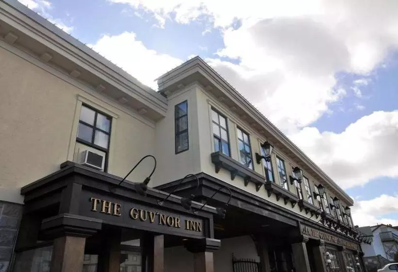 ユースホステル The Guv Nor Inn