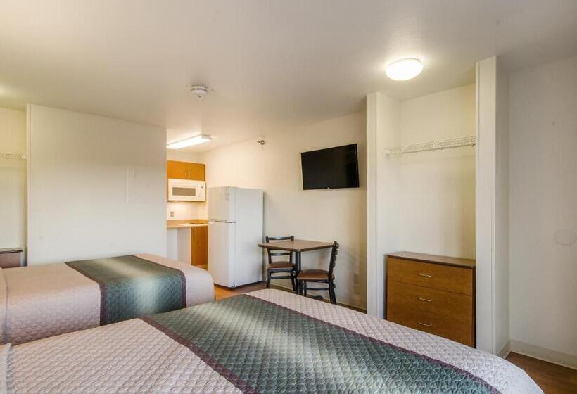 Hometowne Studios By Red Roof Denver Glendale/ Cherry Creek