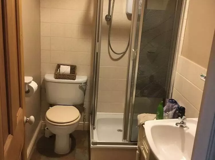 پانسیون Cornerstones Guest House