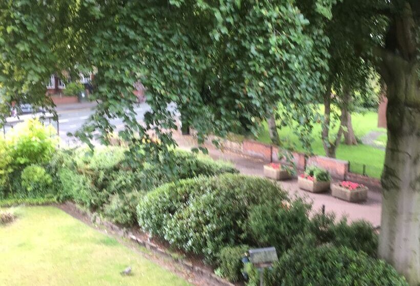 ペンション Cornerstones Guest House