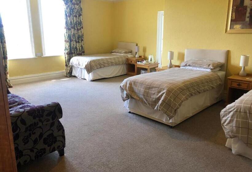 פנסיון Highland Moors