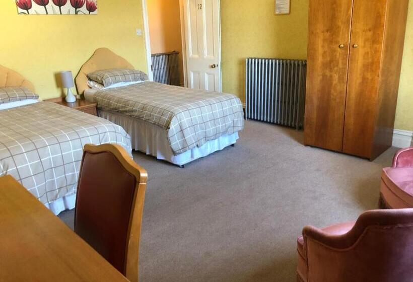 פנסיון Highland Moors