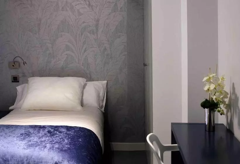 پانسیون Hostal Averroes