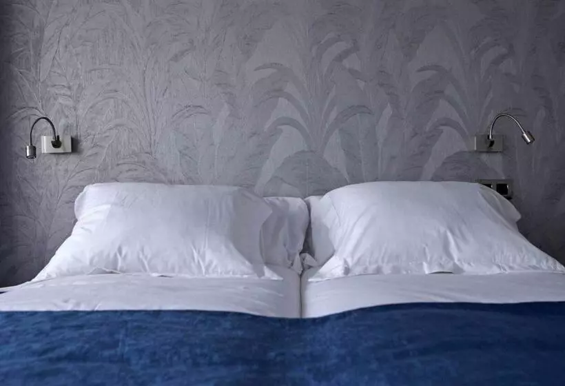 پانسیون Hostal Averroes