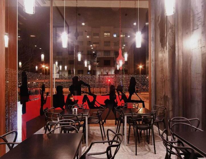 פנסיון Hostal Averroes