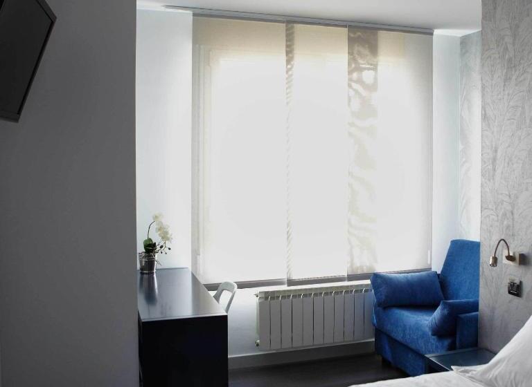 פנסיון Hostal Averroes