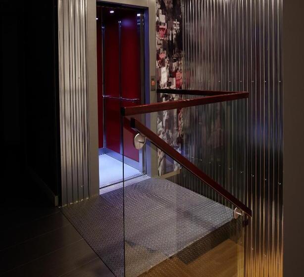 פנסיון Hostal Averroes