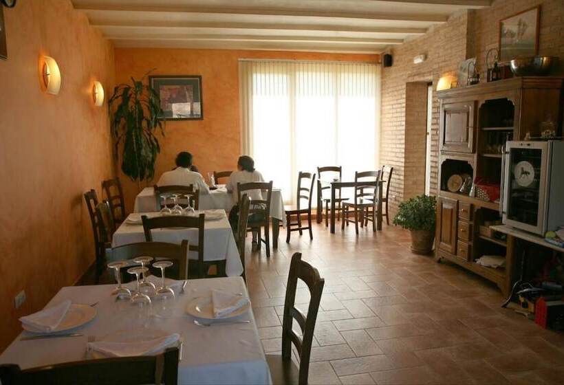 ペンション Hostal La Fuente