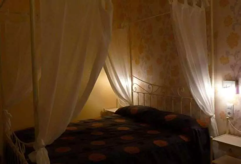 Majatalo Hostal La Fuente