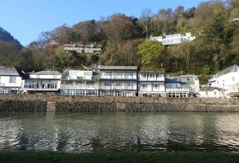 پانسیون Riverside Cottage B&b