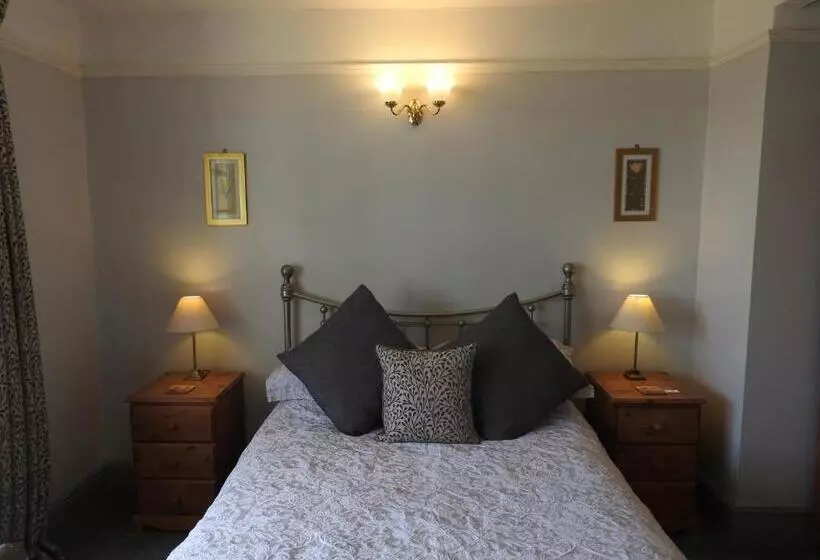 پانسیون Riverside Cottage B&b