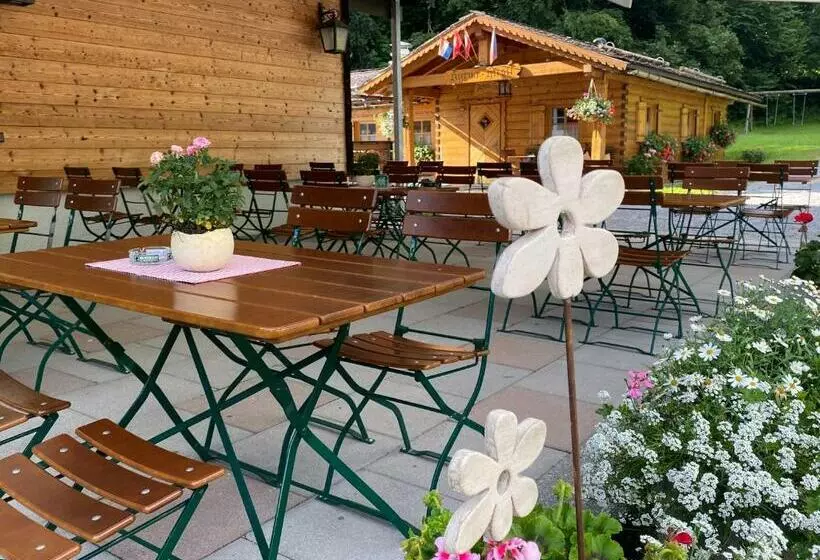 ユースホステル Gasthaus Sulzfluh