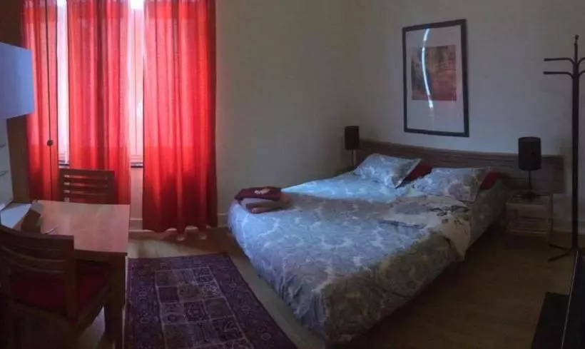 Appart Hôtel Maison De La Lune   Petite Auberge D Etterbeek