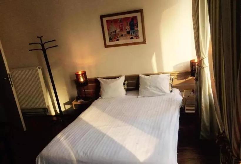 Appart Hôtel Maison De La Lune   Petite Auberge D Etterbeek