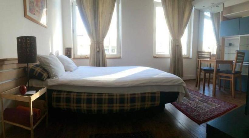 Appart Hôtel Maison De La Lune   Petite Auberge D Etterbeek