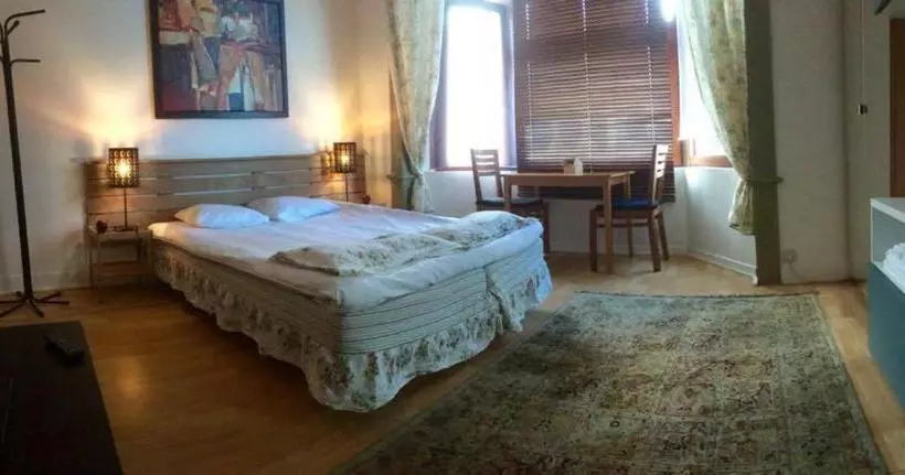 Appart Hôtel Maison De La Lune   Petite Auberge D Etterbeek