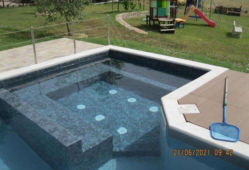 בית מלון כפרי Agriturismo Consalvi Valentina