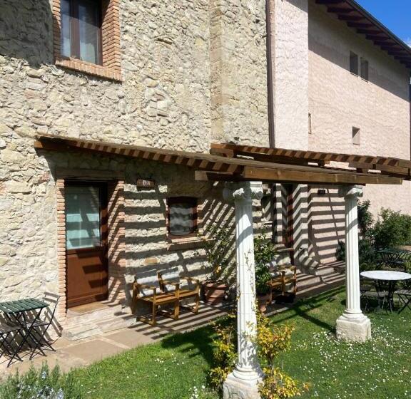 ホテル Chiesa Ignano 1778