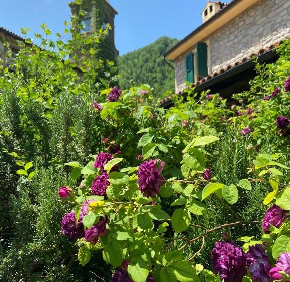 ホテル Chiesa Ignano 1778