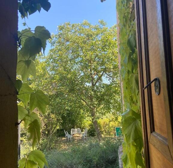 ホテル Chiesa Ignano 1778