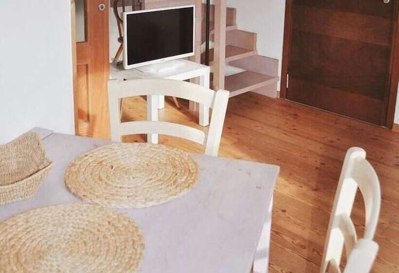 בית מלון כפרי La Casa Griunit