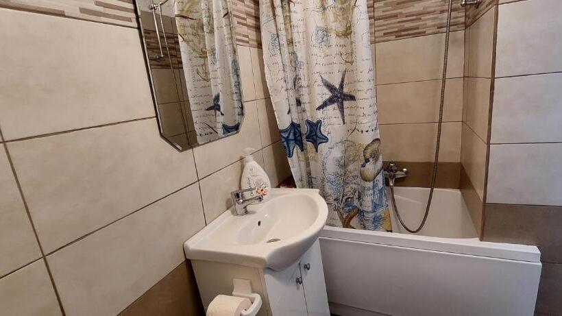 پانسیون Casa Merisor