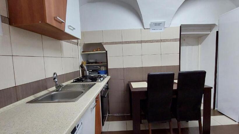 پانسیون Casa Merisor