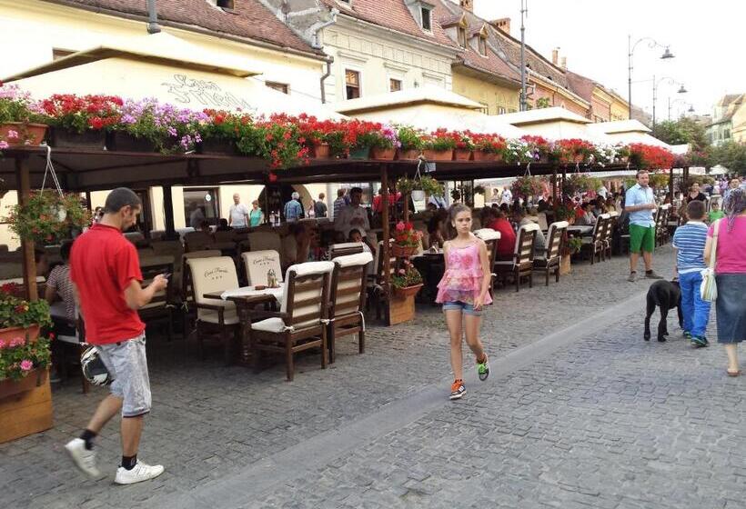 پانسیون Casa Merisor