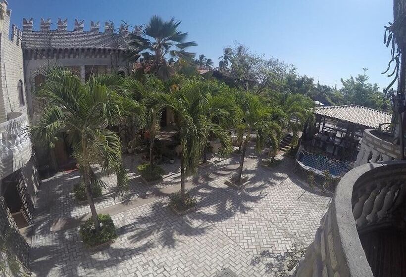 بنسيون Castelo Encantado