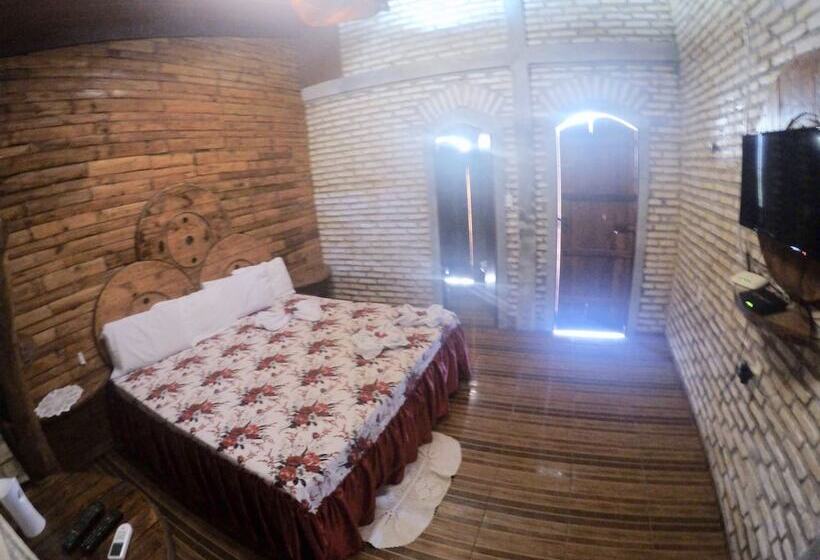 بنسيون Castelo Encantado