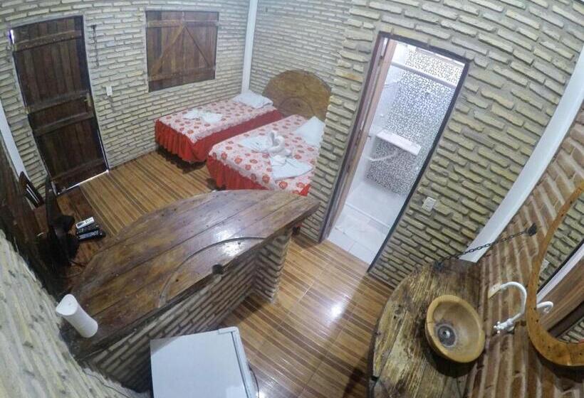 بنسيون Castelo Encantado