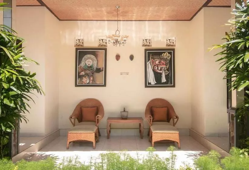 ペンション Giri Sari Guest House Pemuteran Bali