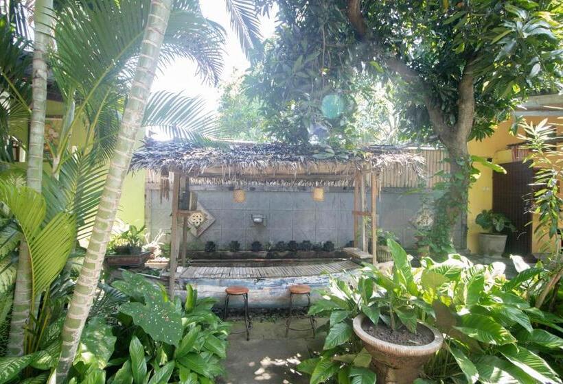 펜션 Giri Sari Guest House Pemuteran Bali