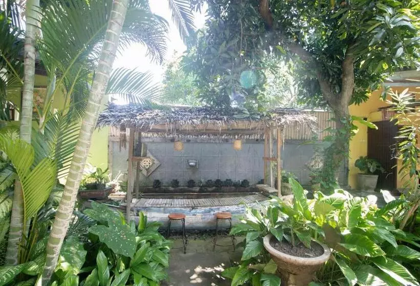 ペンション Giri Sari Guest House Pemuteran Bali