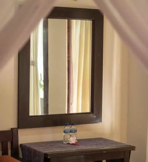 ペンション Giri Sari Guest House Pemuteran Bali