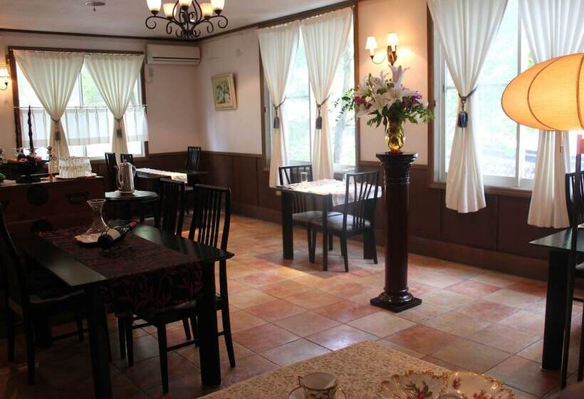 Пансион Inn The Mist