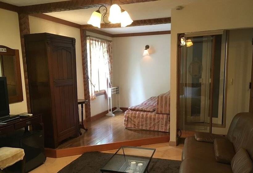 Пансион Inn The Mist