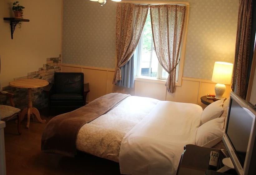 Пансион Inn The Mist