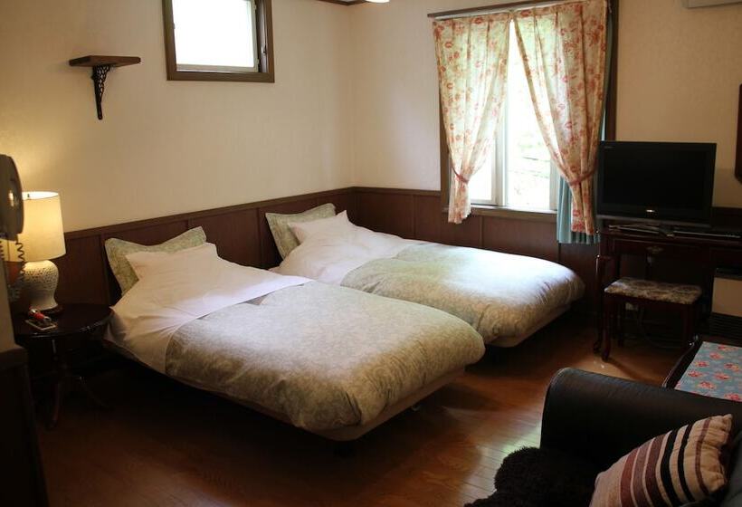 Пансион Inn The Mist