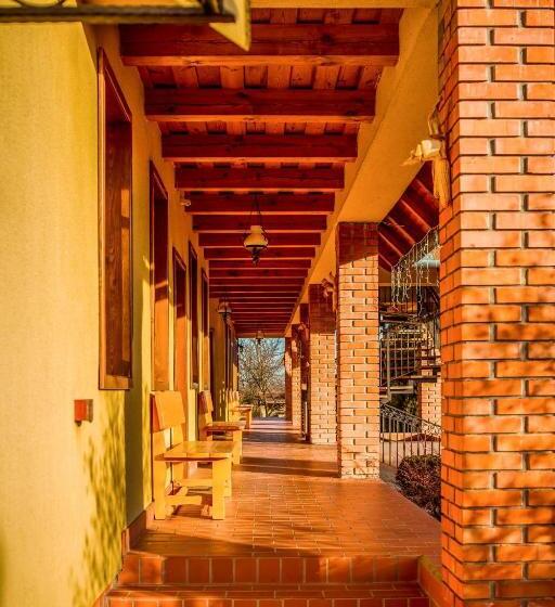 بنسيون Nosztalgia Vendégház