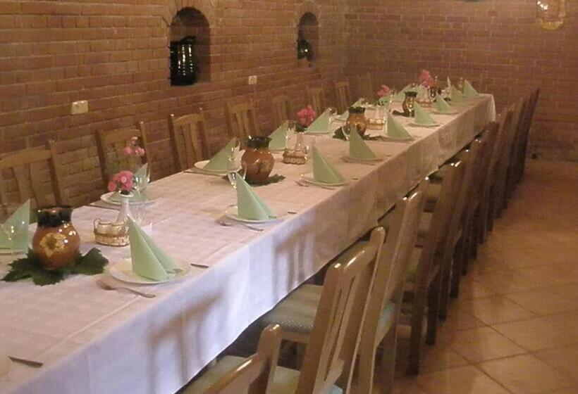 بنسيون Nosztalgia Vendégház