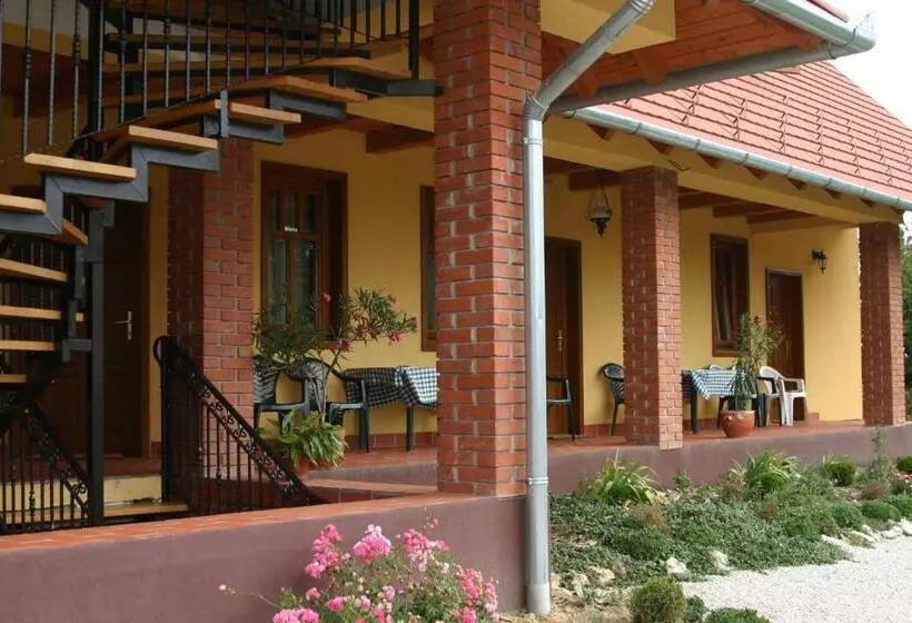 Majatalo Nosztalgia Vendégház