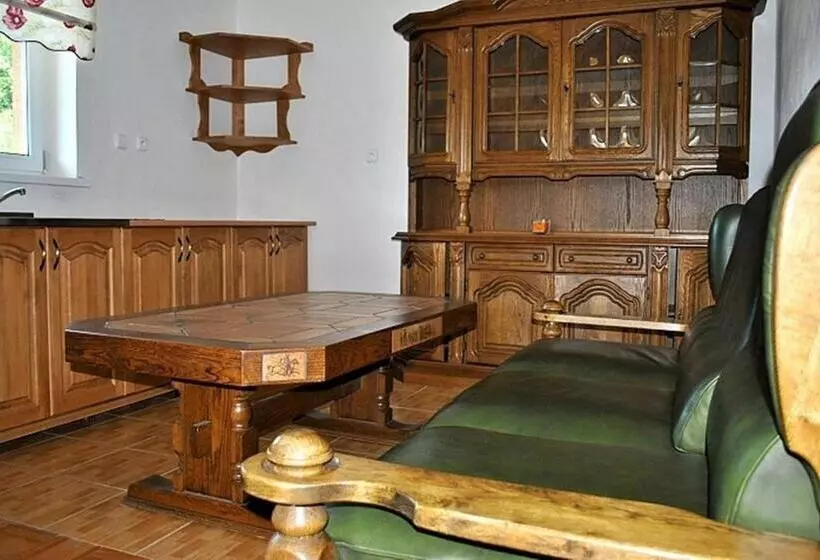 Majatalo Penzion Ustie