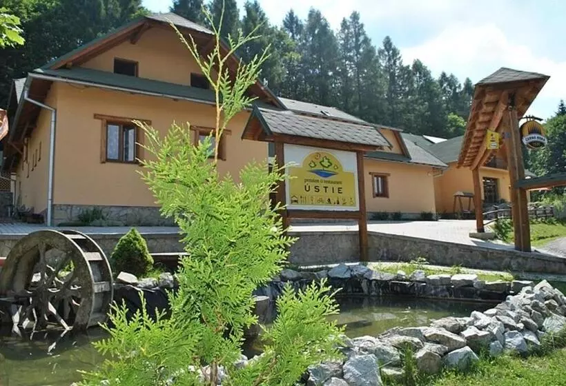 Majatalo Penzion Ustie