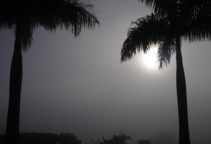 펜션 Pousada Recanto Varanda Do Sol