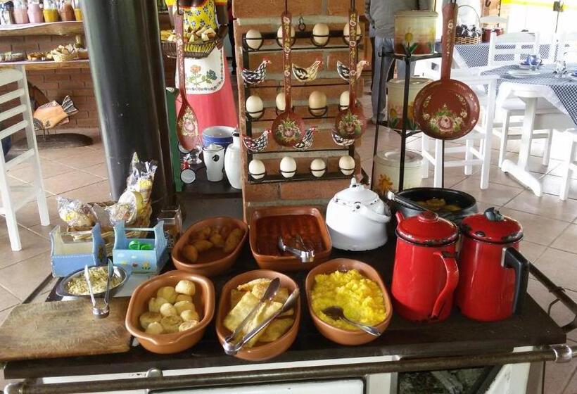 펜션 Pousada Recanto Varanda Do Sol